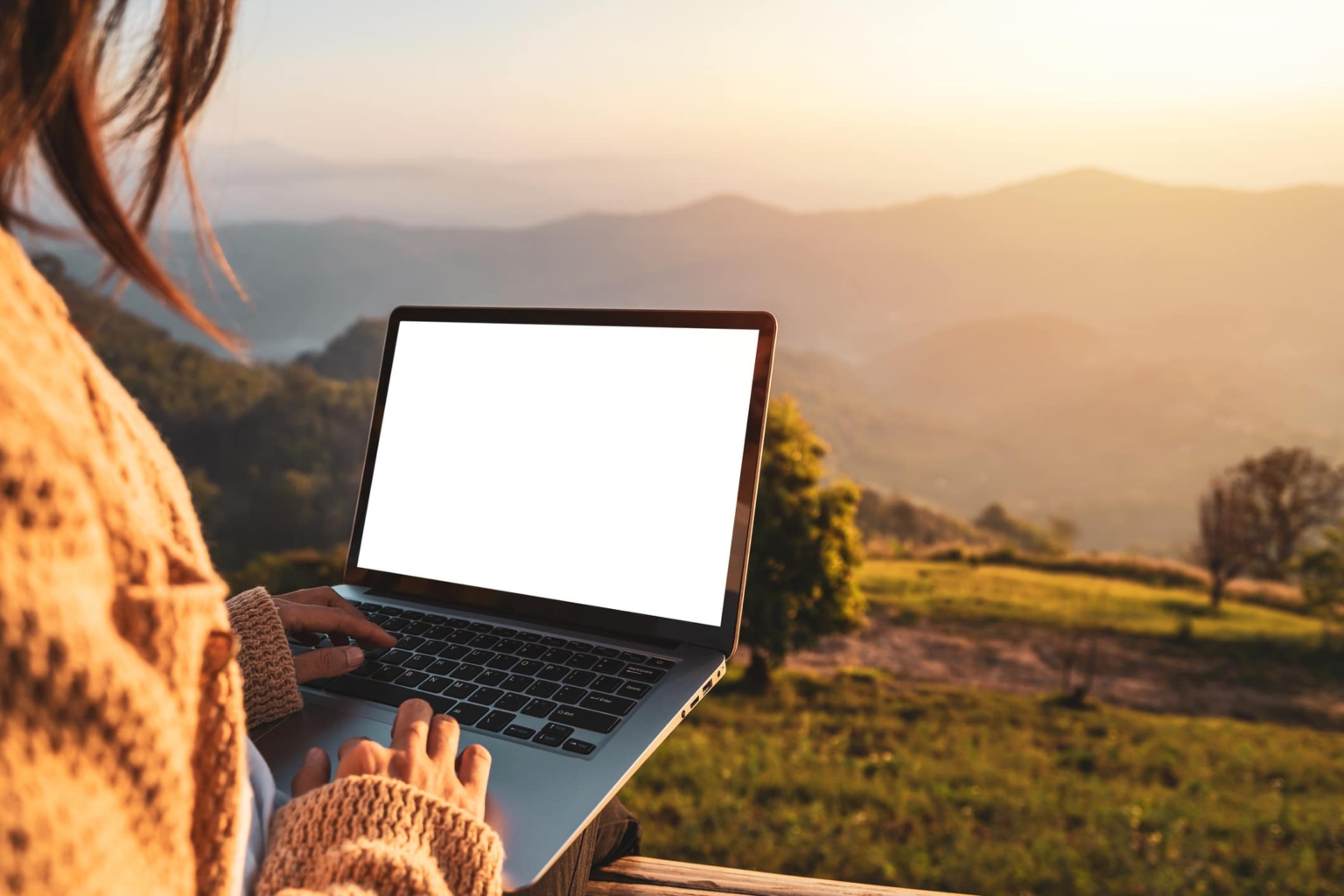 Workation: Viaggiare e lavorare uniti nei luoghi più belli del mondo